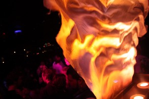 085