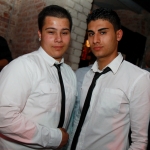 043