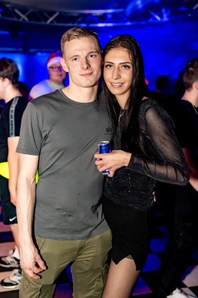 ta toeff krachnachten