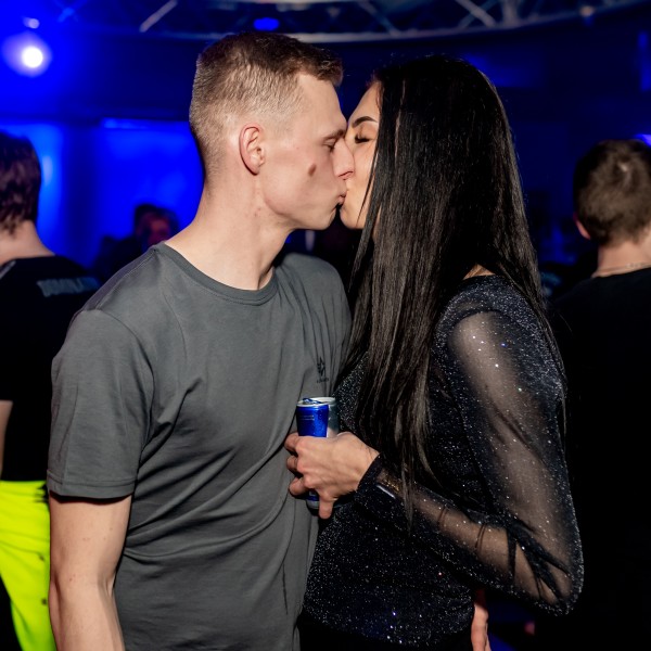 ta toeff krachnachten