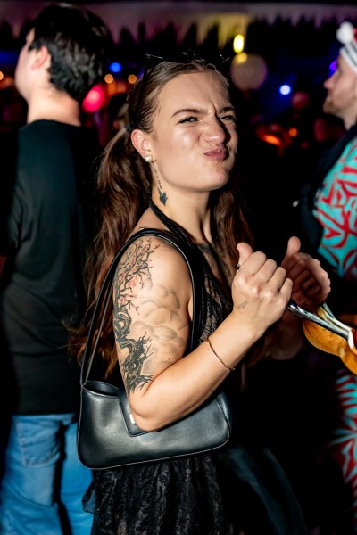 ta toeff krachnachten