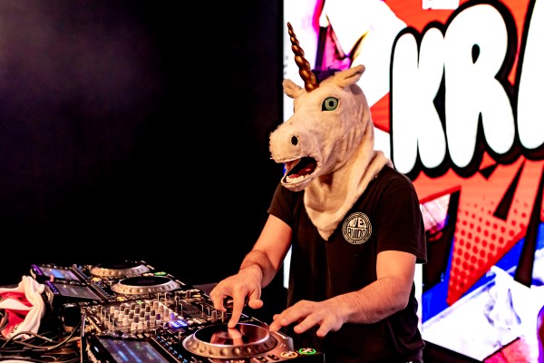 ta toeff krachnachten