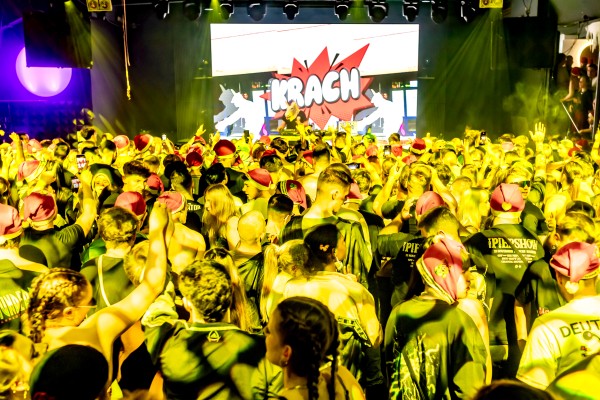 ta toeff krachnachten