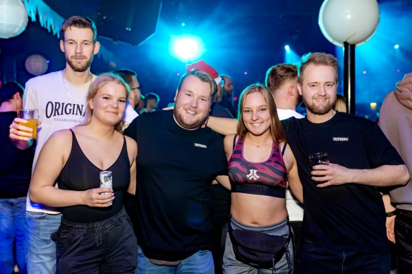 ta toeff krachnachten