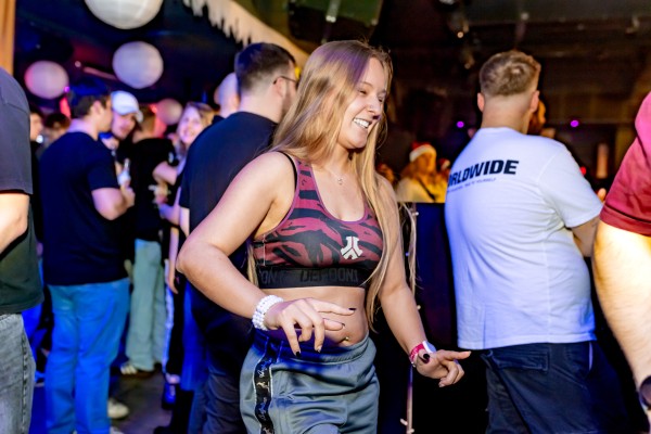 ta toeff krachnachten