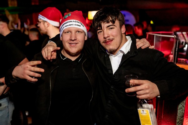 ta toeff krachnachten