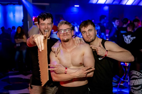 ta toeff krachnachten