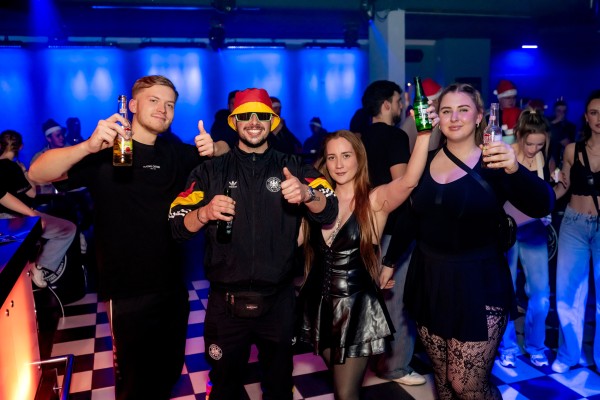 ta toeff krachnachten