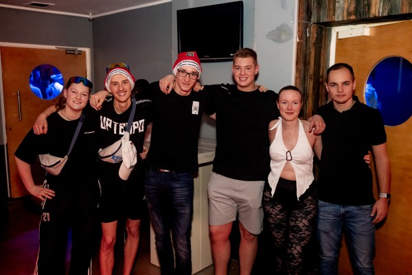 ta toeff krachnachten