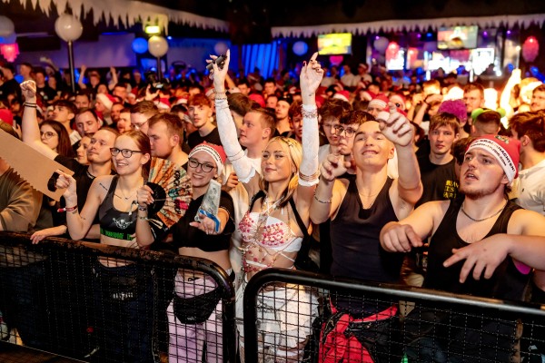 ta toeff krachnachten