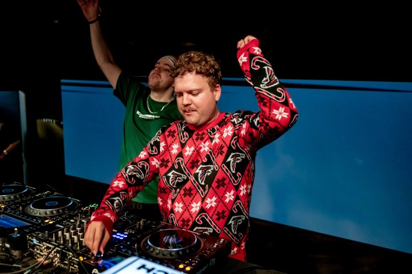 ta toeff krachnachten