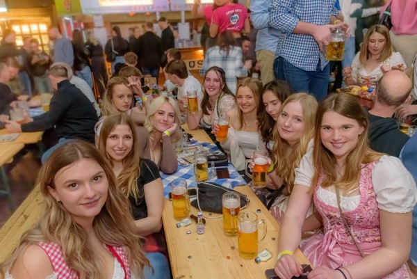 bayernzelt bayernzelt