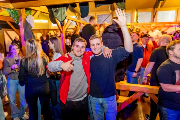 bayernzelt freitag