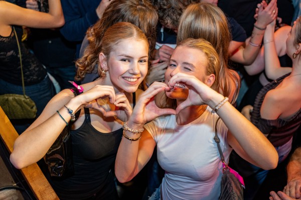 bayernzelt freitag