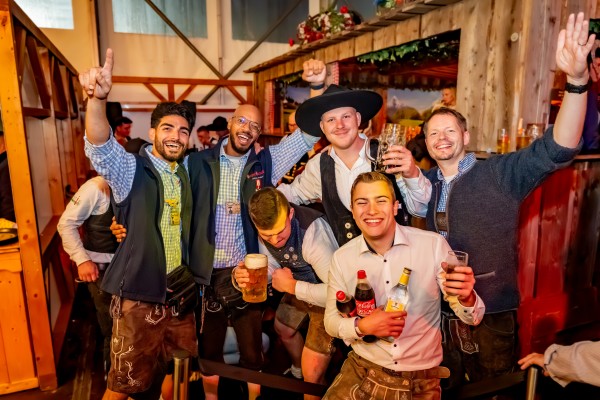 bayernzelt freitag