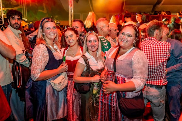 bayernzelt freitag
