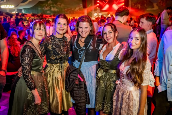 bayernzelt freitag