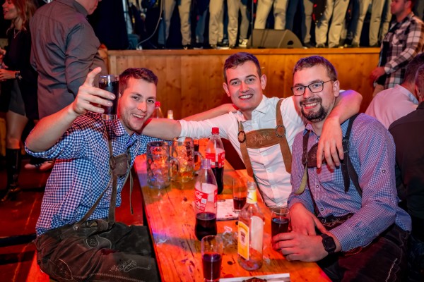 bayernzelt freitag