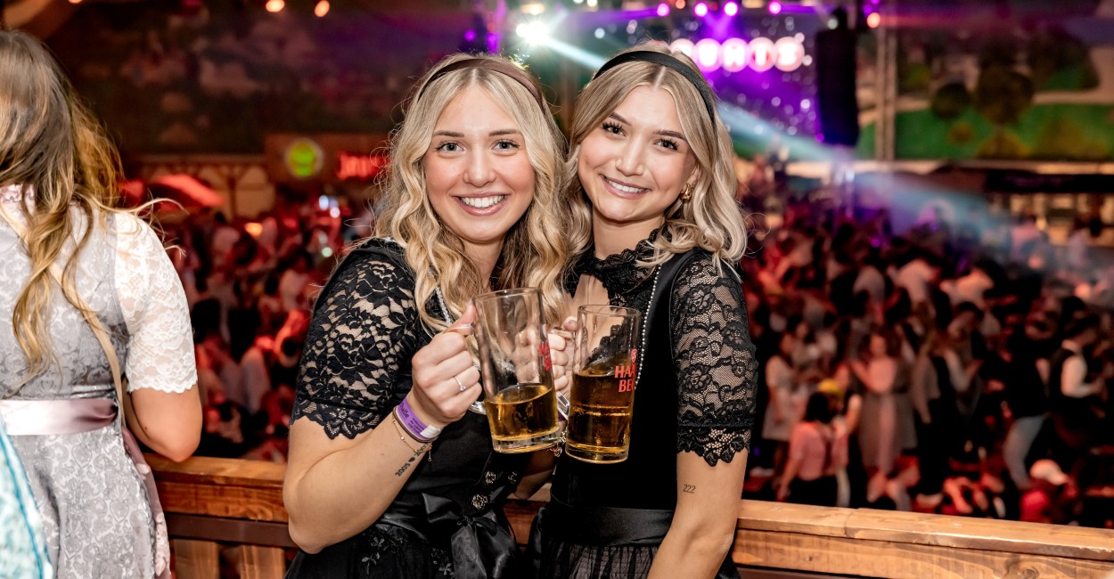 30.10.205 Bayernfesthalle