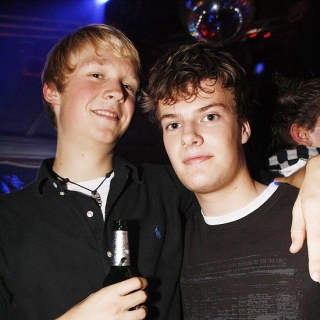 022