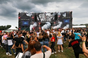 0102 ElectroWiese 0102 ElectroWiese