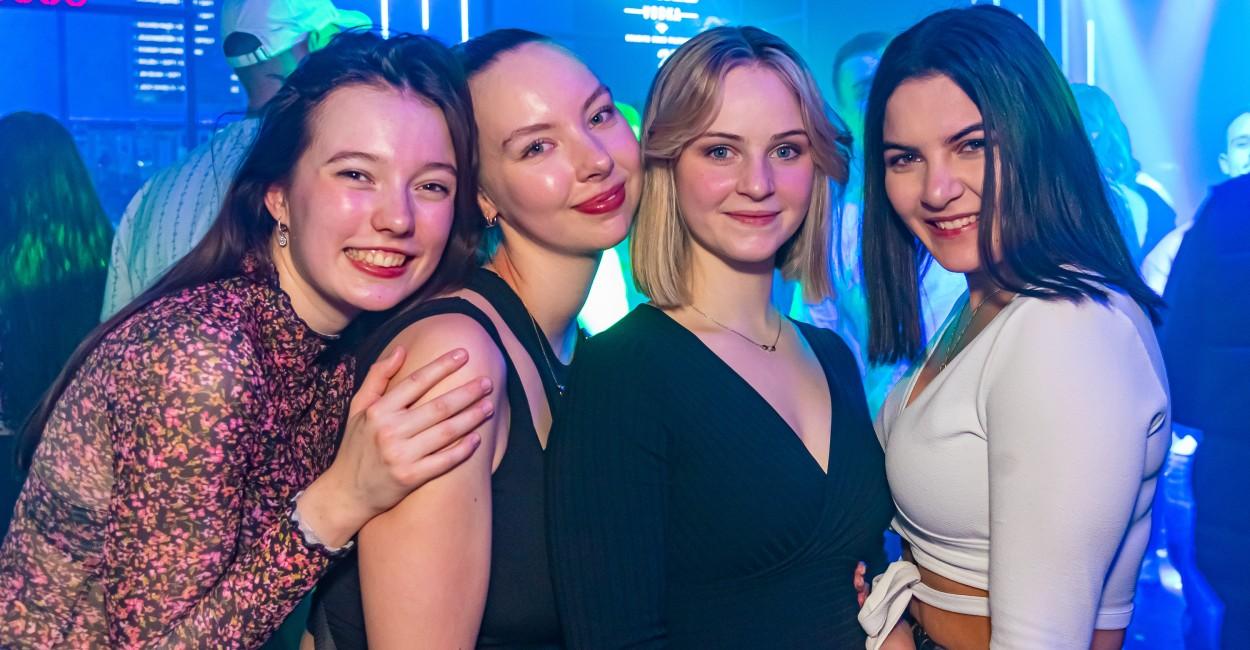 12.03.2022 2Raumclub