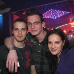 090