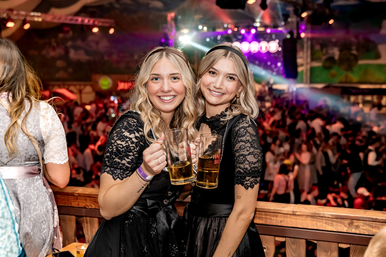 Bayernzelt 251030 1 018e9