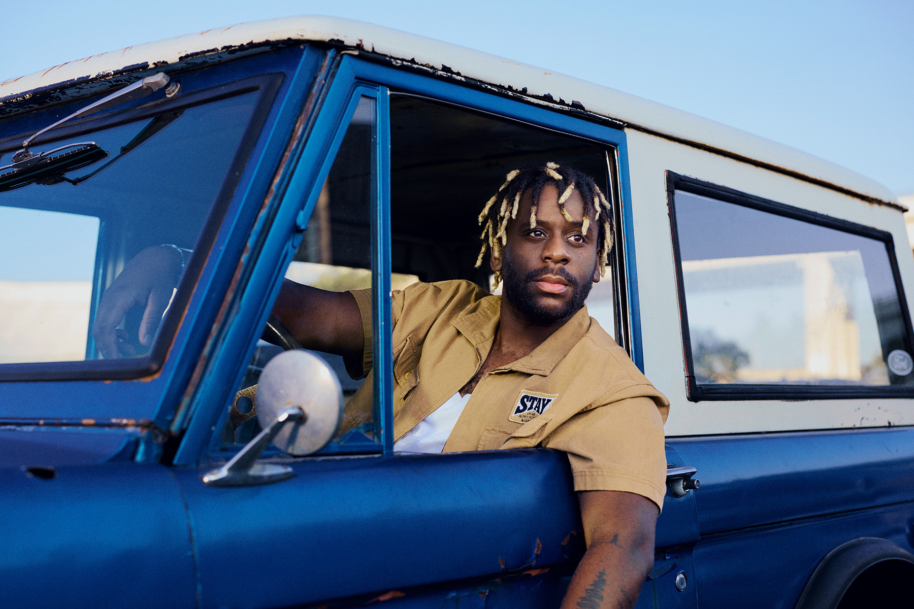 Myles Smith veröffentlicht Sommerhit voller Freiheit und Bewegung