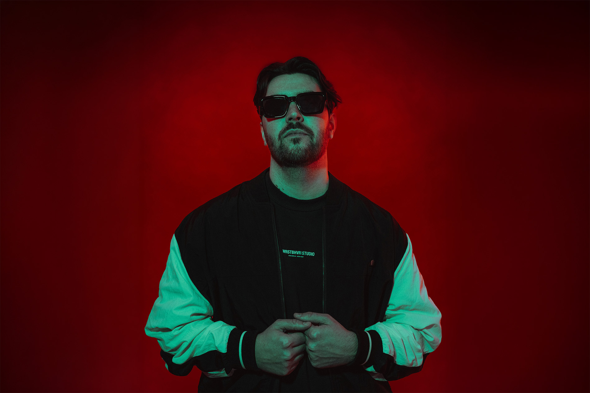 JØA bringt 2026 mit „Feel“ neue Techno-Vibes