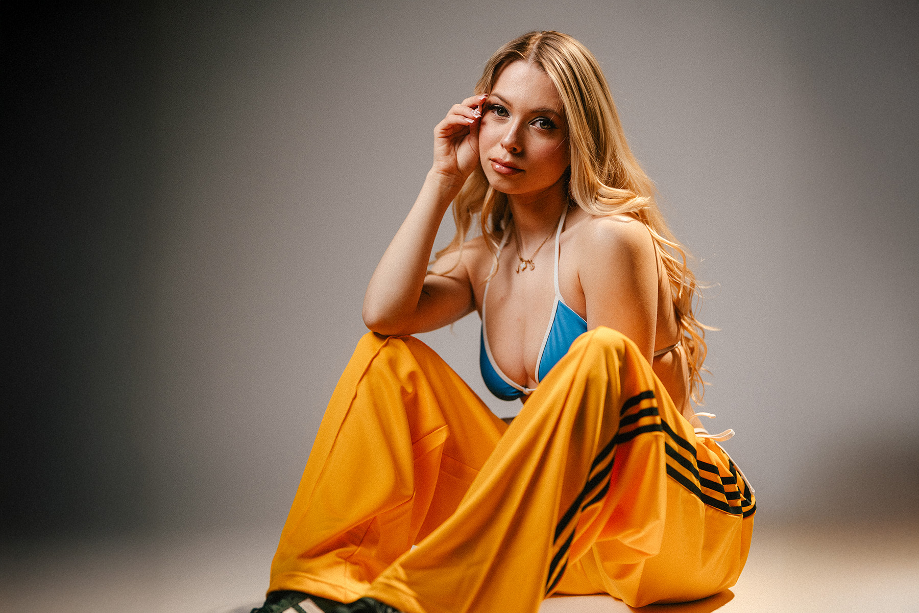 Kati K thematisiert schleichende Entfremdung in Beziehung