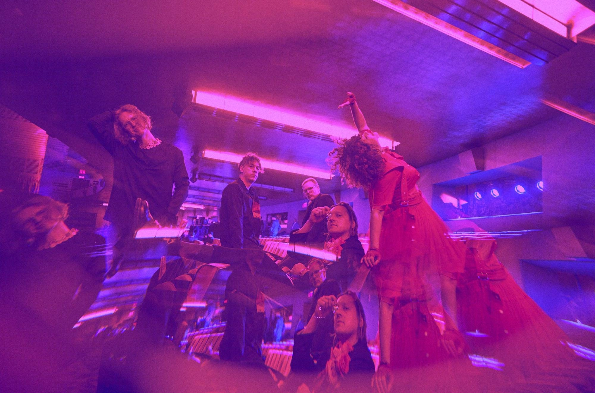 Arcade Fire veröffentlicht neuen Track „Pink Elephant“ jetzt
