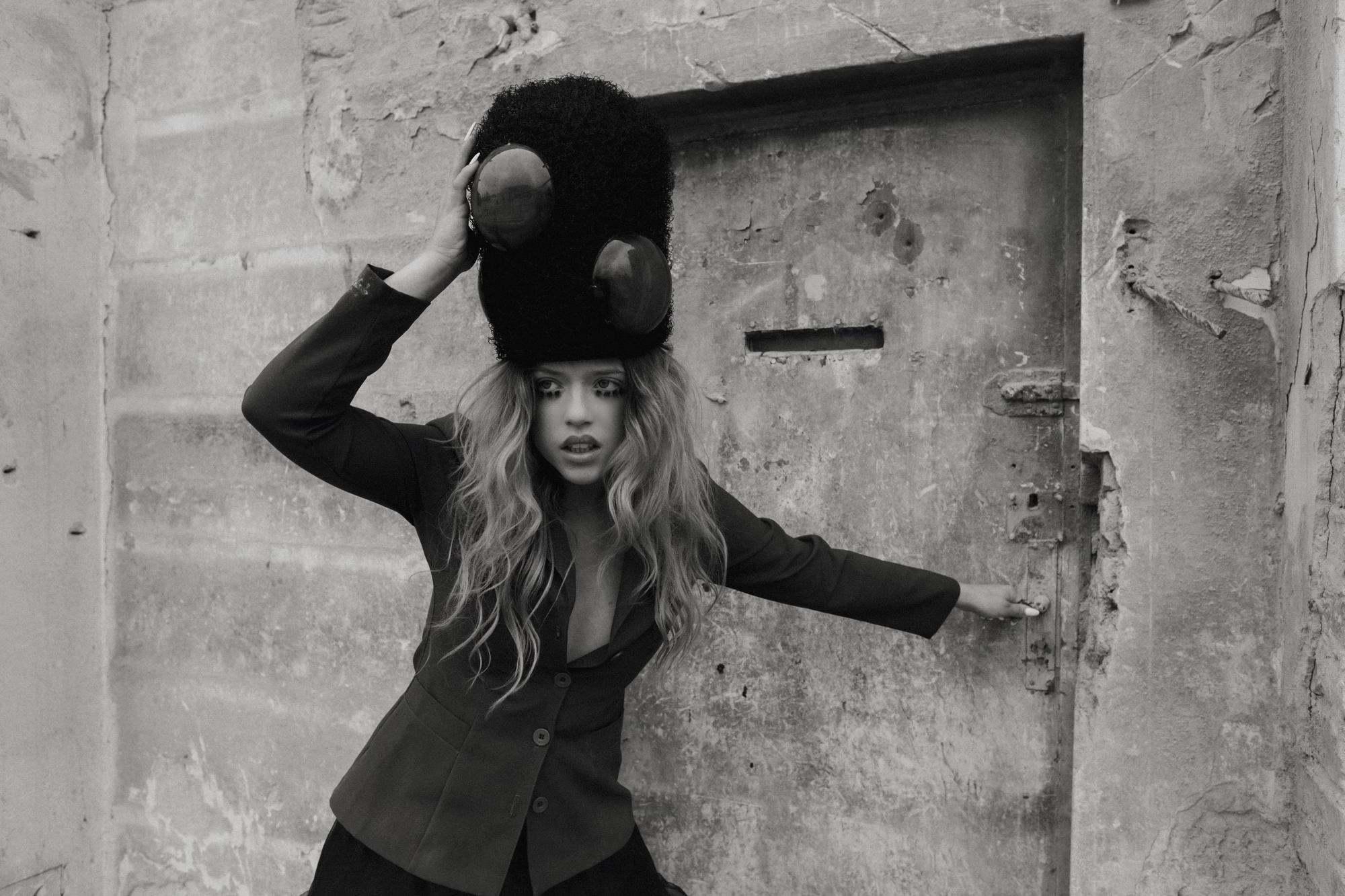 Paula Dalla Corte prägt den Indie-Pop mit „Rusty Skies“