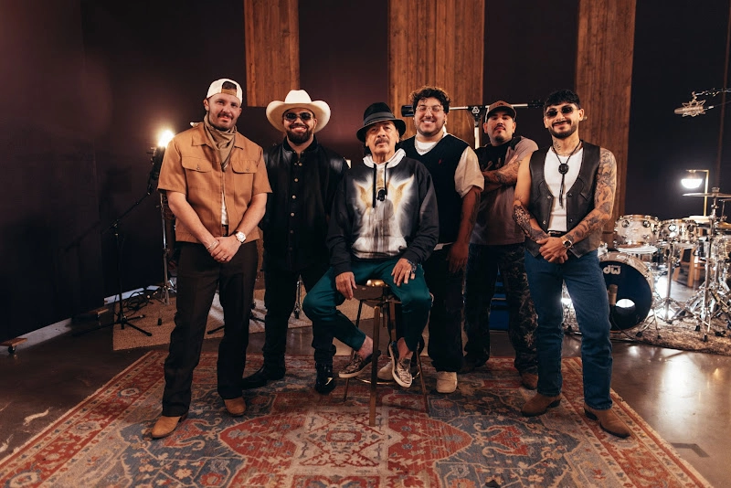 Carlos Santana kooperiert mit Grupo Frontera für „Me Retiro“