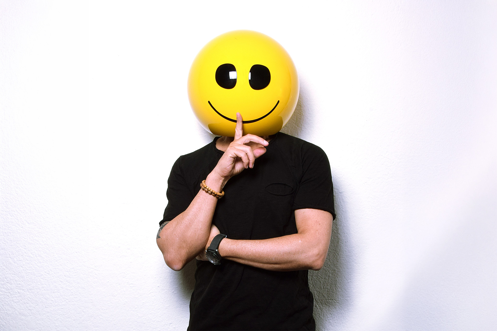 Mike Candys verbindet düsteren Techno mit energiegeladenem Hard-Dance
