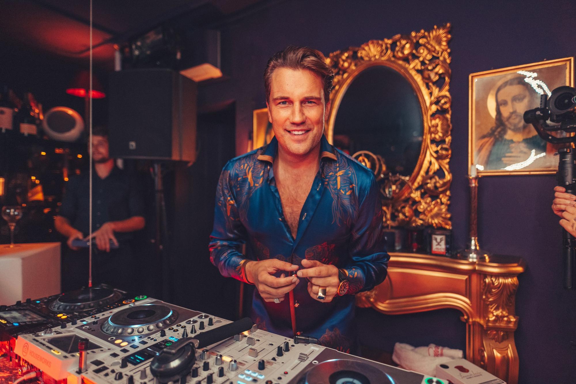 DJ Antoine Pink Panda D-Levels vereinen globale Dancefloor-Energie