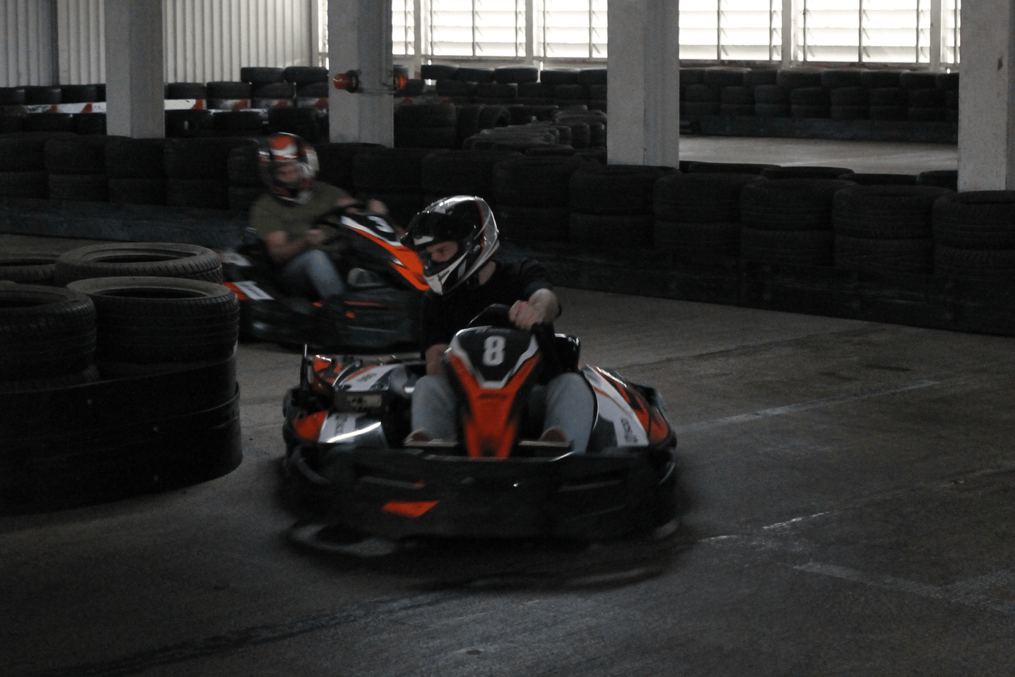 BB-Kartcenter Bremen: Indoor-Kartbahn über zwei Etagen in der Überseestadt