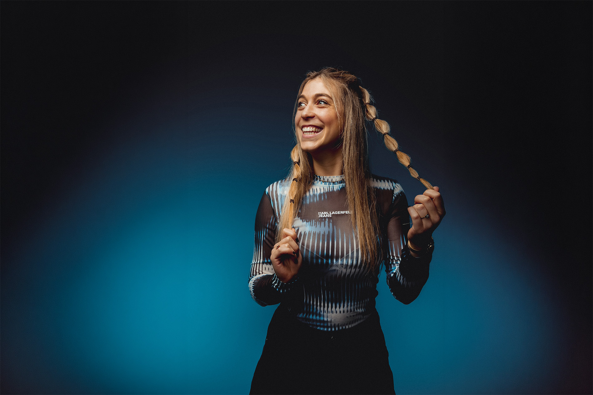 Belgische DJane Karakals begeistert mit neuem festivaltauglichem Track