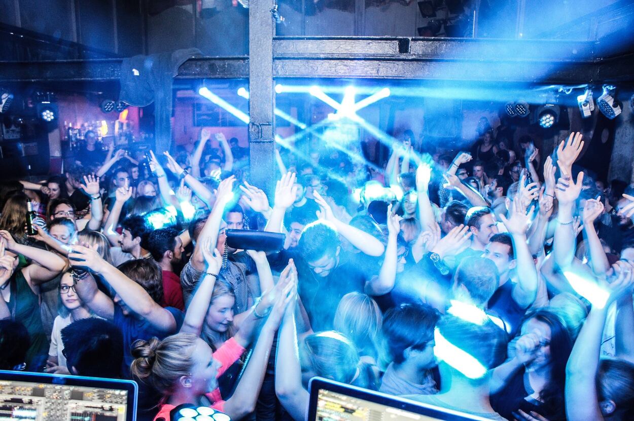 AMA FAN PARTY - F**king Genres!