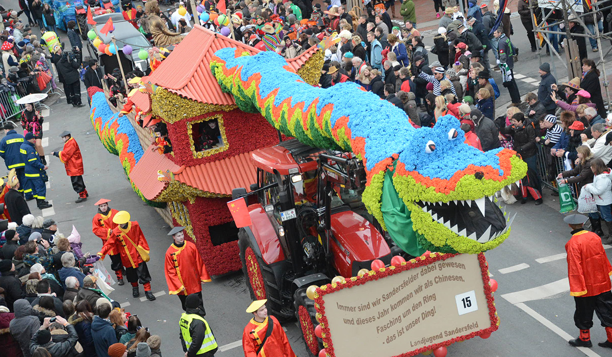 Der Faschingsumzug um den Ring