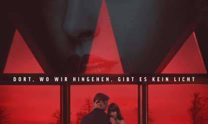 Verity – Dunkle Geheimnisse Kinoposter mit Anne Hathaway und Dakota Johnson
